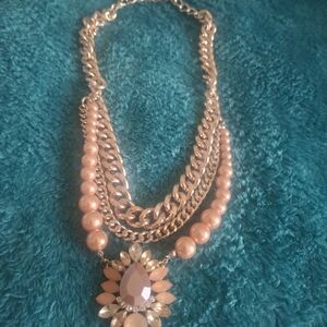 Elegant Gold and Pink Statement Necklace